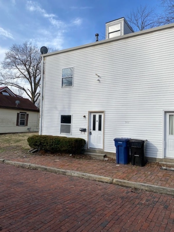 Building Photo - 511 Abend St Unit B