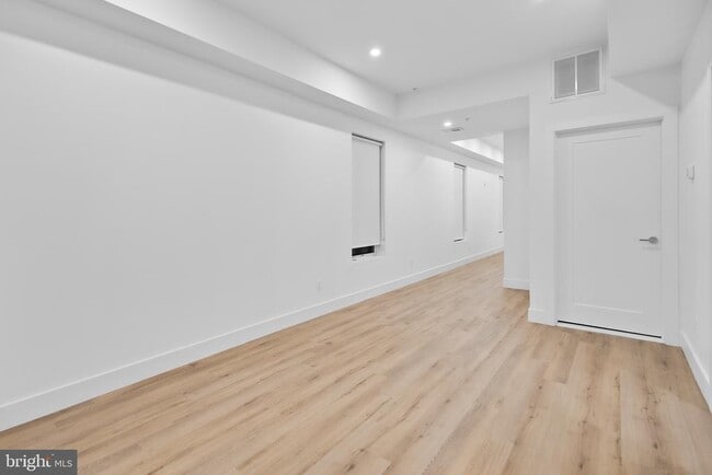 Photo - 5230 Georgia Ave NW Unidad 307