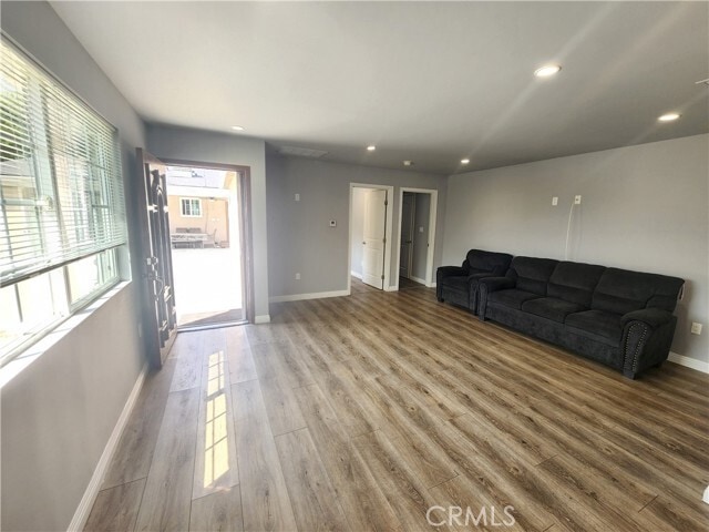Photo - 7252 Farmdale Ave