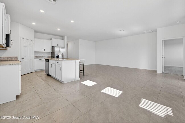 Photo - 830 Remington Green Dr SE