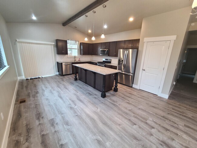 Photo - 16680 Cabin Lake Ln