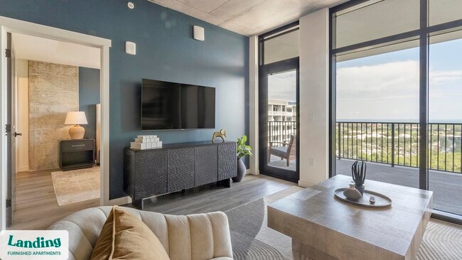 Photo - 221 Main St N Unidad 1408.1410235