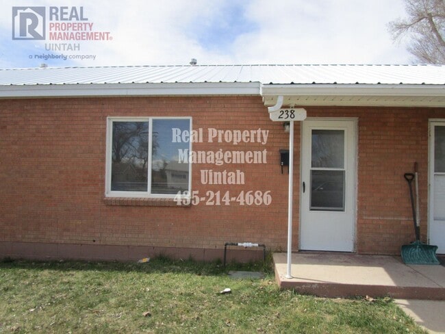 Building Photo - 238 S 300 W Unit 2