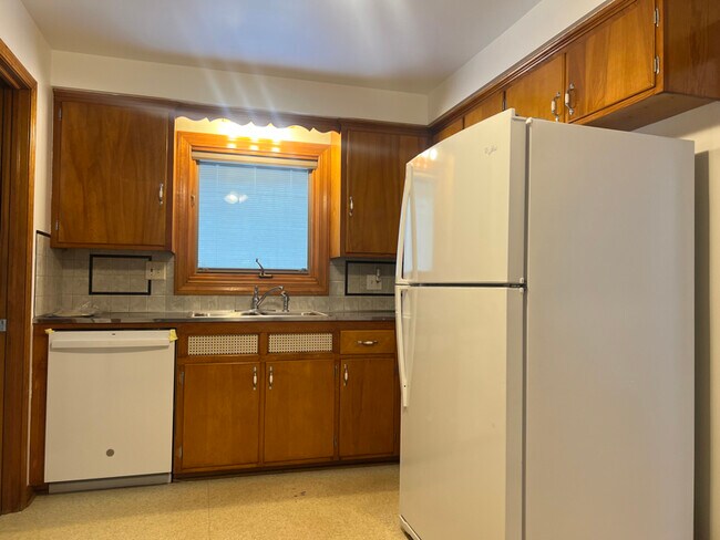 Photo - 6564 Oakwood Dr