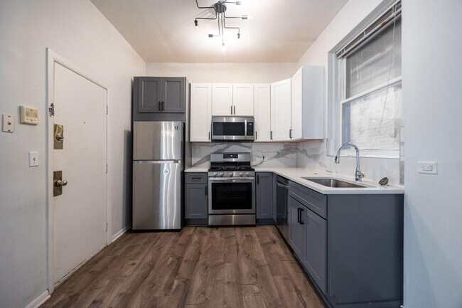 Photo - 2732 W Chicago Ave Unit 1R