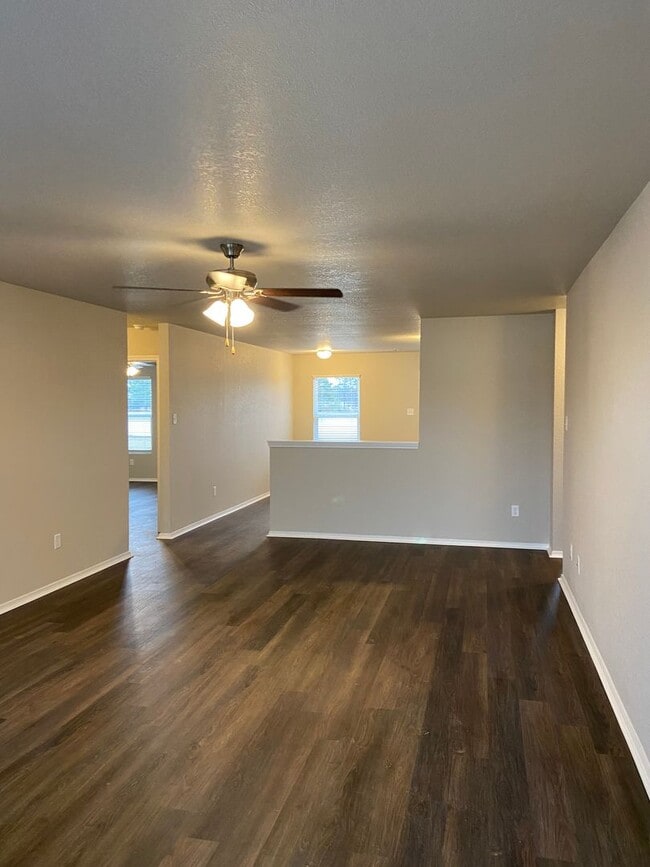 Photo - 3828 Travers Ln