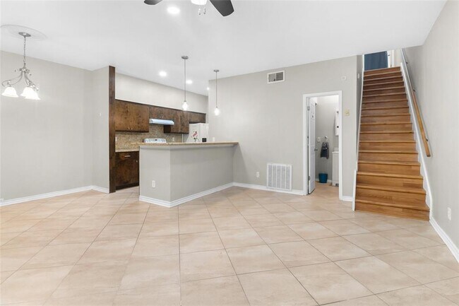 Photo - 7339 Regency Square Ct Condo