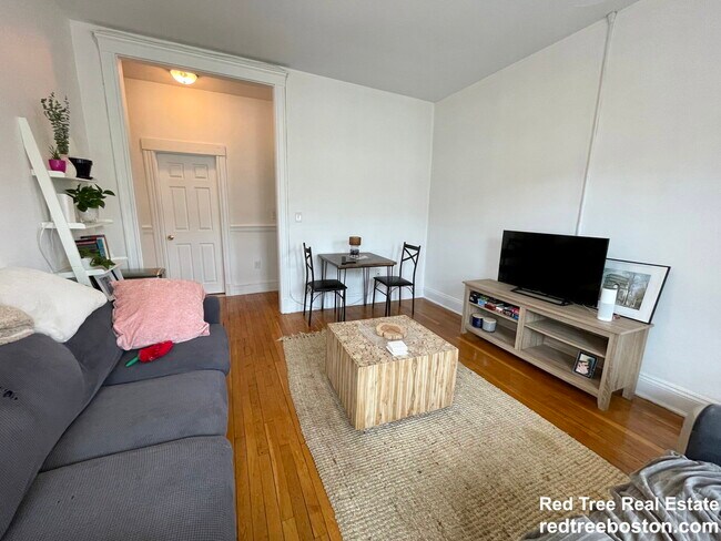 Photo - 1564 Commonwealth Ave Unit U5