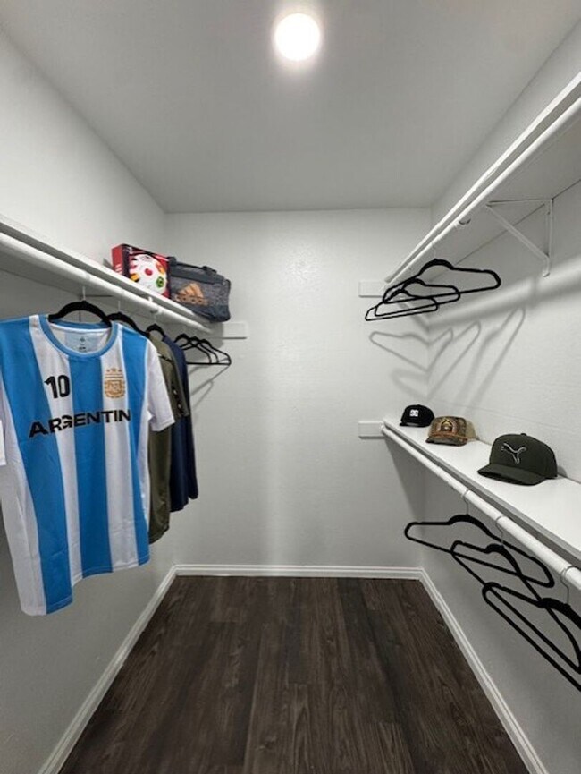 Photo - Creeks Edge Apartments