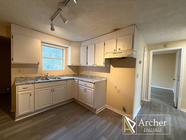 Photo - 98 Dougherty St