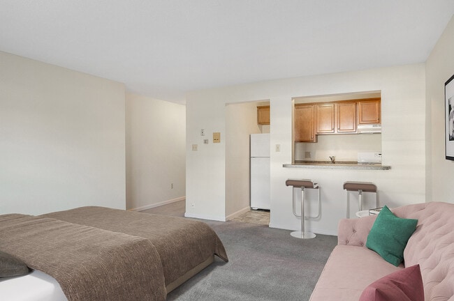 Photo - Parlmont Park Apartments