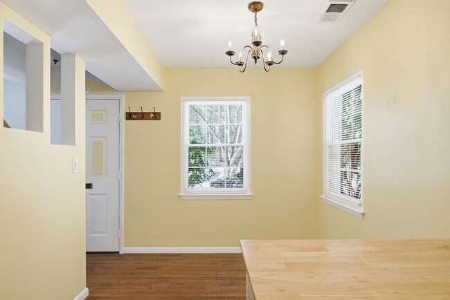 Photo - Two-Bedroom Townhouse Near Bus Line – Pet Friendly