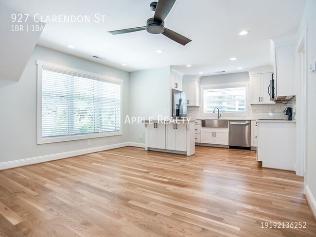 Photo - 927 Clarendon St