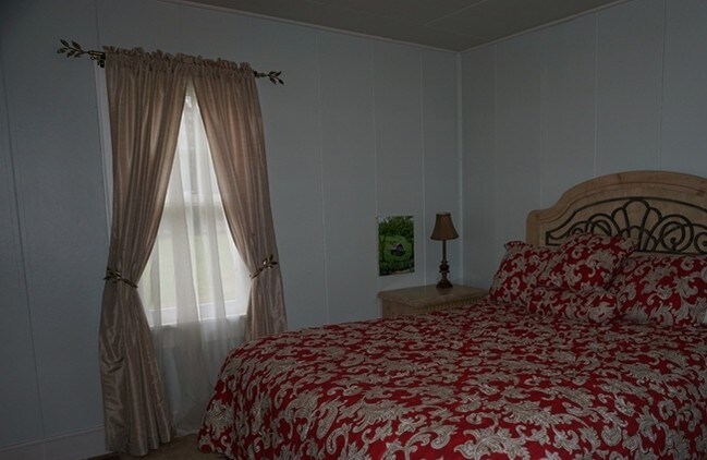 Photo - Bayside Manor