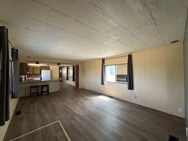 Photo - 2 Bedroom 2 Bathroom Mobile Home located in Aztec available to rent