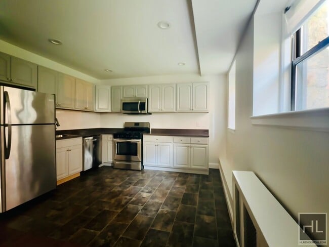 Photo - Martine Avenue Unidad BDBC