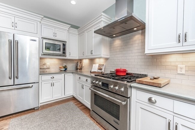 Photo - 56 Waverley Ave