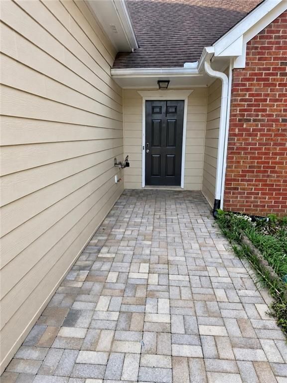 1055 Chatham Rd