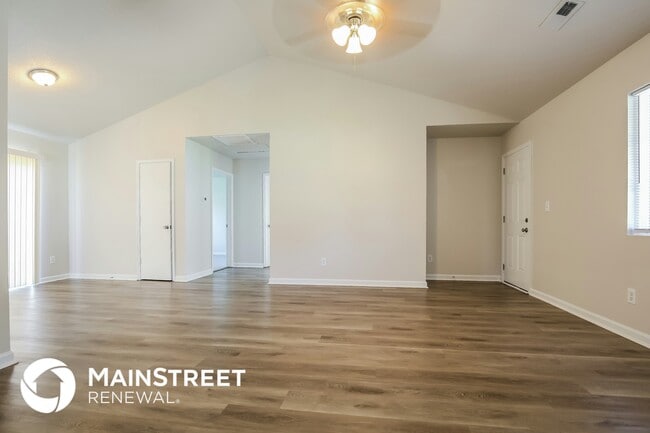 Photo - 5021 Mallison Way