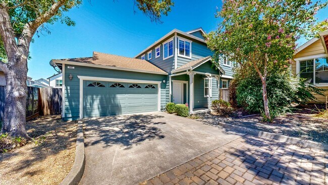 Photo - Rincon Valley FIVE Bedroom Three Bathroom Single Family Home!