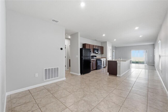 Photo - 1530 Finnigan Cir