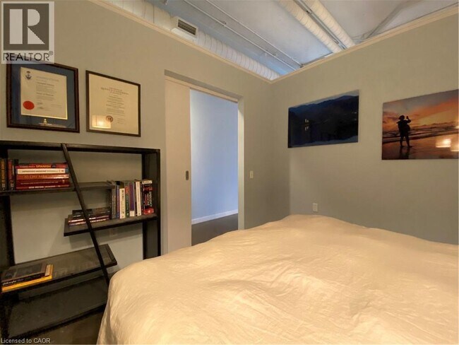 Photo - 404 King St W Unit 106