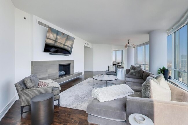 Photo - 401 N Wabash Ave Unidad 68A