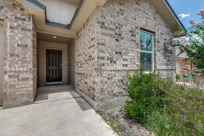 Photo - BEAUTIFUL 3-BEDROOM D.R. HORTON HOME IN RE...