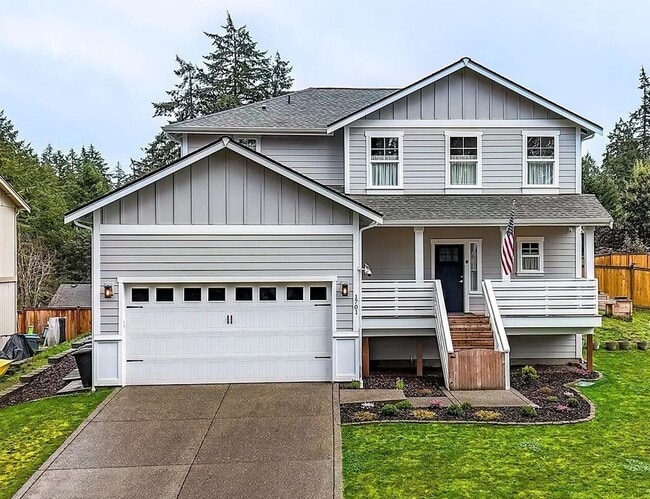 Building Photo - 3 Bedroom Palmer Lake Oasis. Available Now! Rental