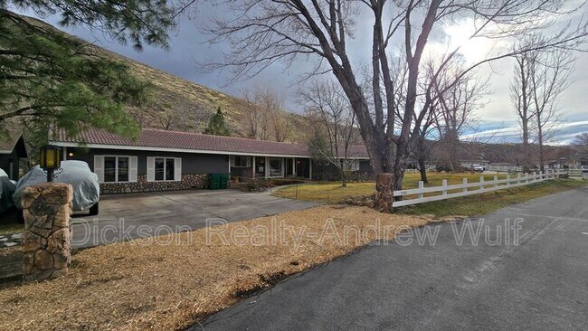 Photo - 22882 Carriage Dr