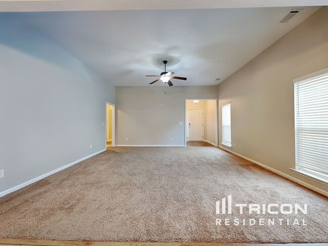 Photo - 3250 Alexandria Dr