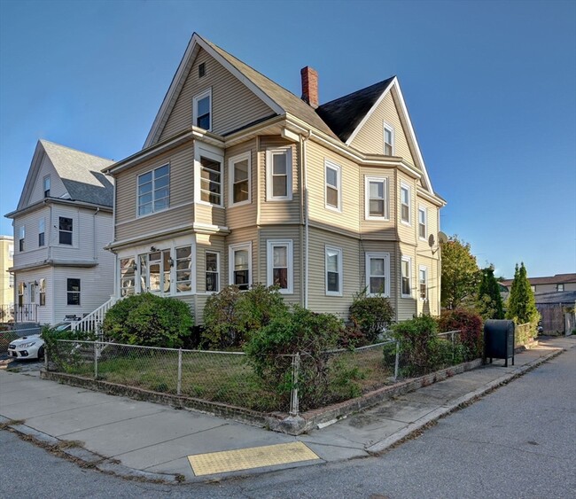 Photo - 20 Chester St Townhome