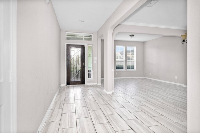 Photo - 6915 Pebble Pass Ln