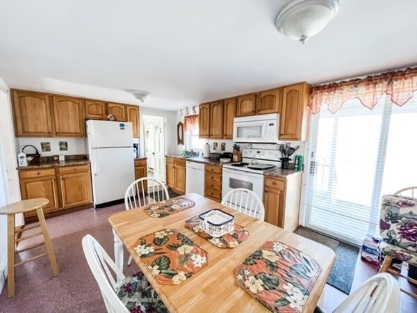 Photo - 849 State Rd