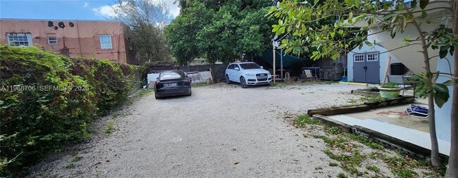 Photo - 168 NW 53rd St Unidad 2