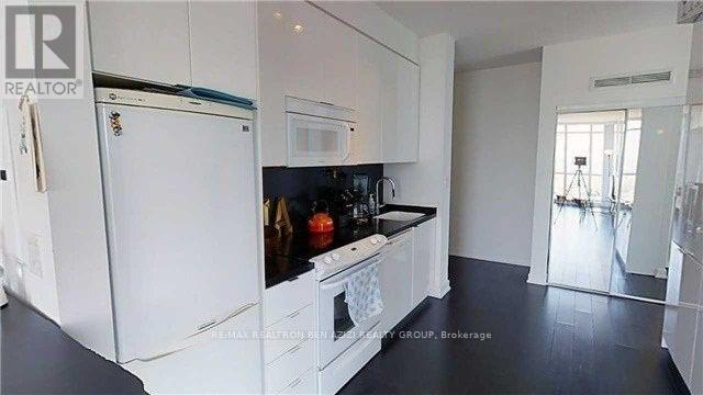 Photo - 15 Iceboat Terr Unité 3912