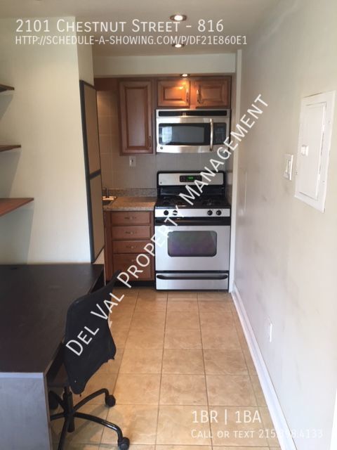 KITCHEN - 2101 Chestnut St Unit 816