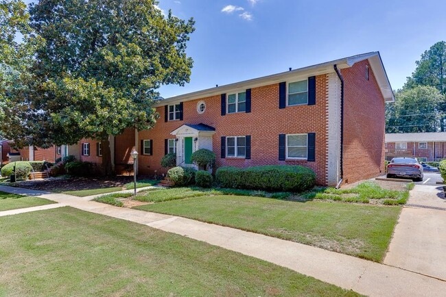 Building Photo - 4282 Roswell Rd Unit D2 Rental