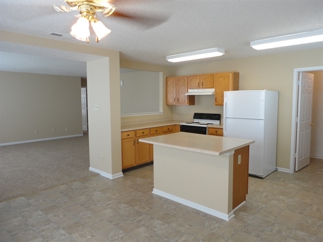 Photo - 1490 Lavender Dr