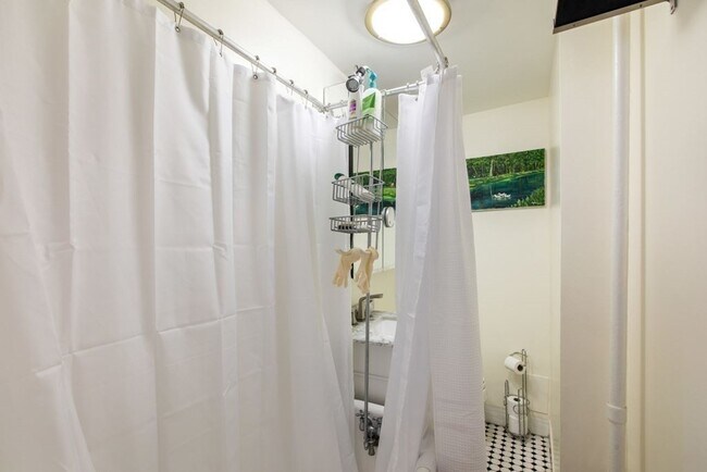 Photo - 37 Revere St Unidad 7