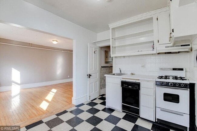 Photo - 990 15th Ave SE Unit 3