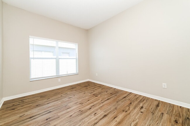 Photo - 1807 Bonita Bluff Ct