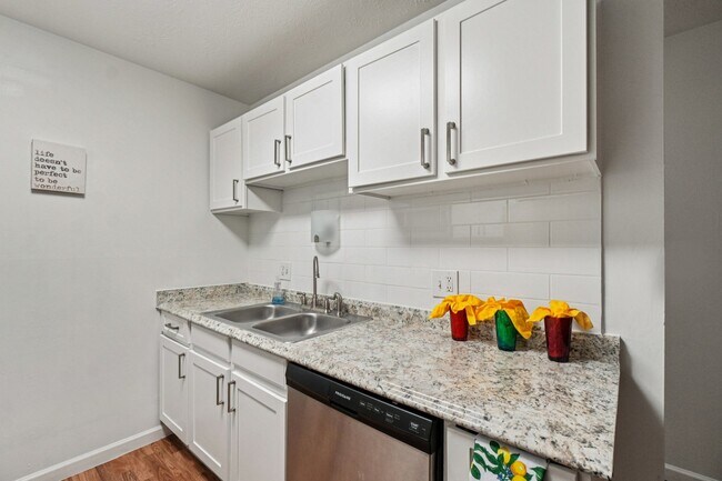 Photo - The Wind Song Apartments