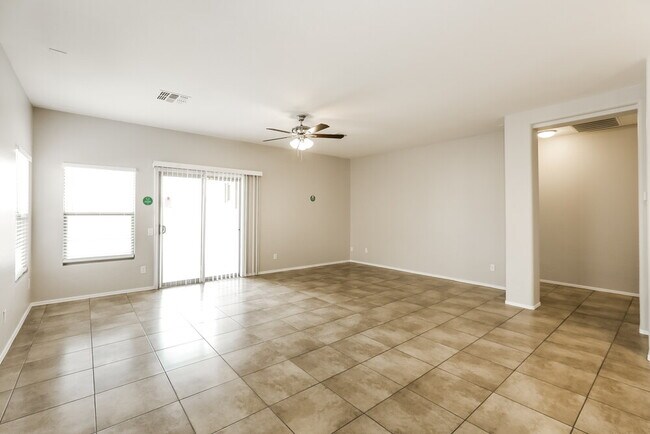 Photo - 5418 W Pollack St