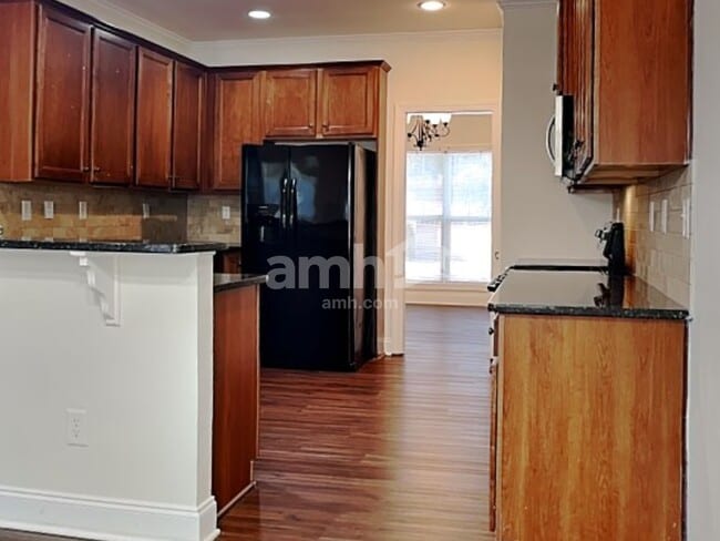 Photo - 483 Strawberry Walk