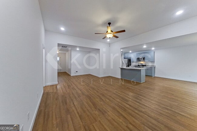 Photo - 142 Hughes Dr
