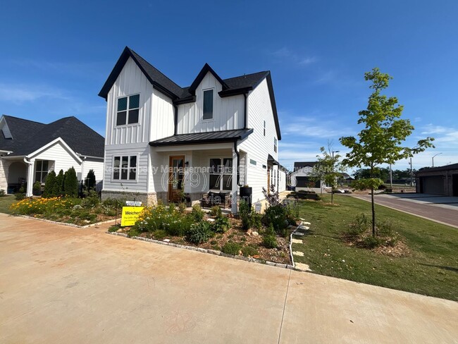 Photo - 4017 W Sommerset St