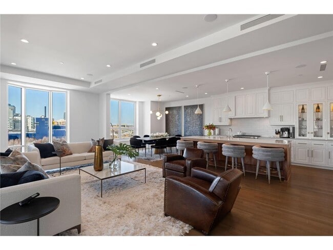 Photo - 1111 W River Pkwy Unit 11C