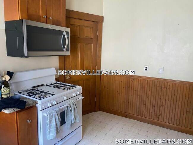 Photo - 142 W Adams St Apartment