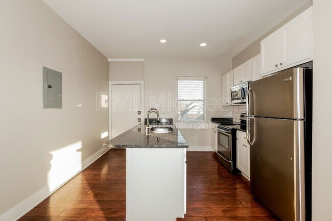 Photo - 2029 N College Ave Unit G